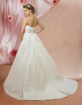 Le Reve Bridal